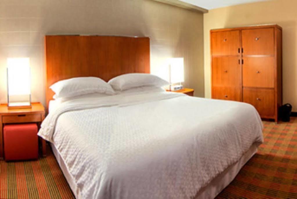 Four Points By Sheraton Winnipeg South Exteriér fotografie